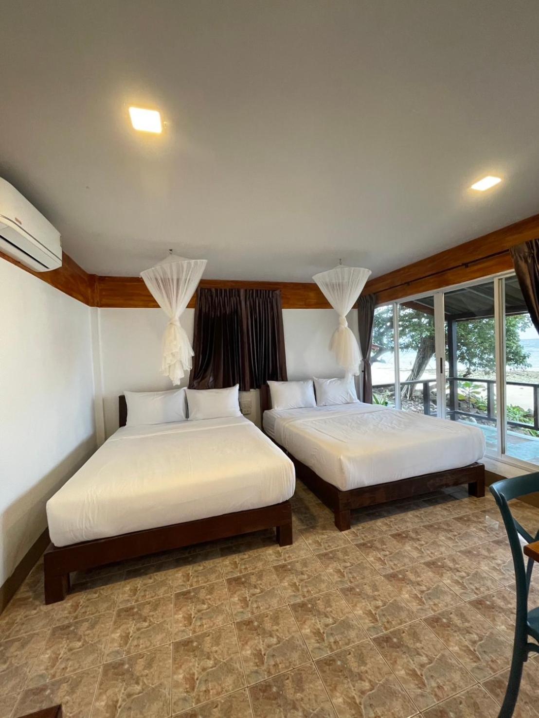 Phi Phi Private Beach Resort Exterior photo